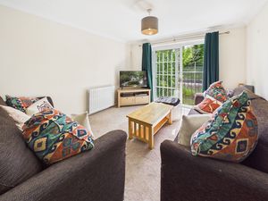 LOUNGE AREA- click for photo gallery